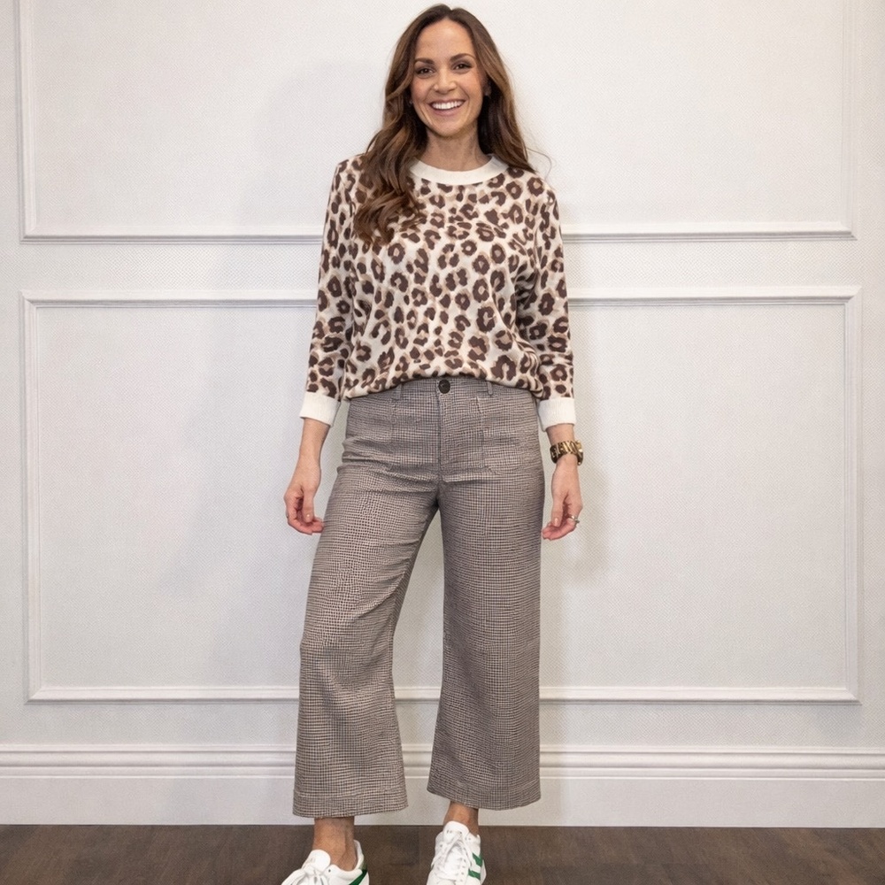 Cozy Minimalist Leopard Print Pullover Sweater Cream Brown